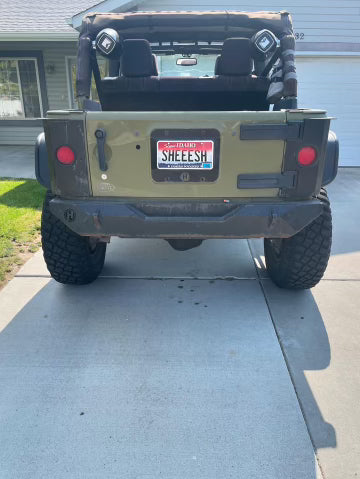 Perno JK/JKU en el parachoques trasero